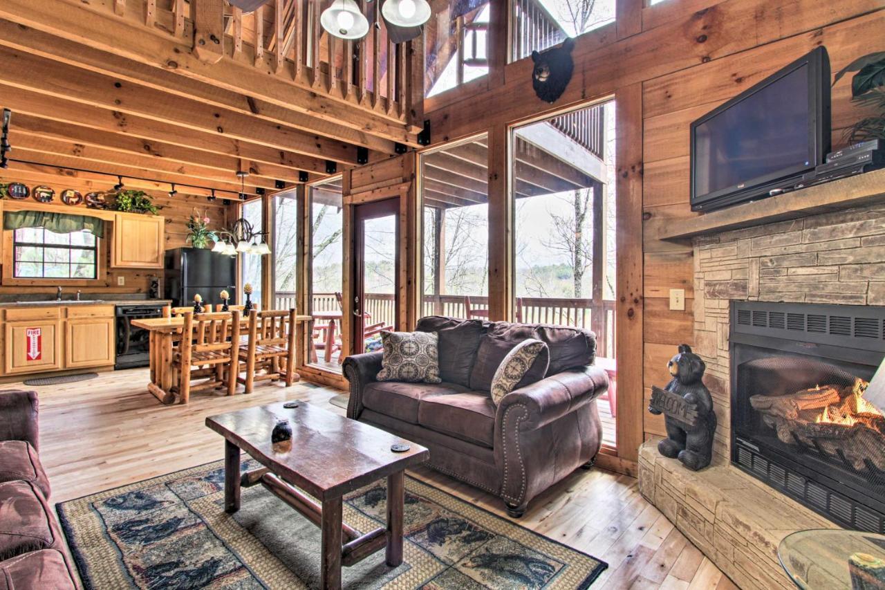 Sevierville Sanctuary Hot Tub, Pool Table And Deck! Εξωτερικό φωτογραφία