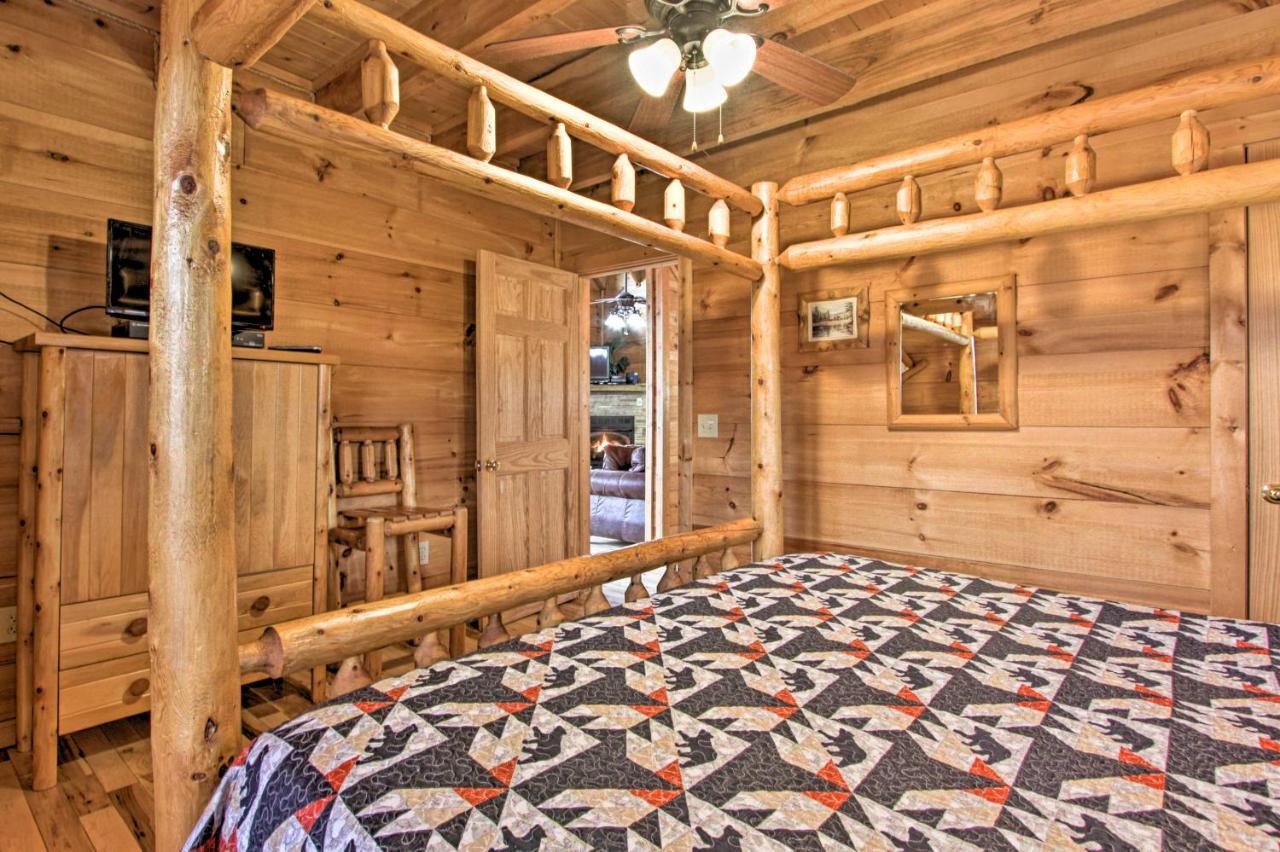 Sevierville Sanctuary Hot Tub, Pool Table And Deck! Εξωτερικό φωτογραφία